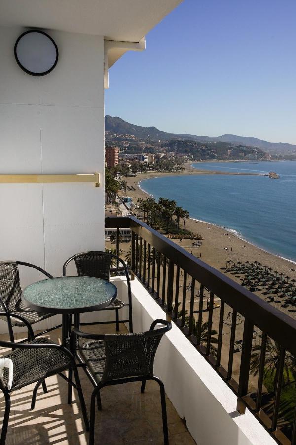 Beachfront Apartment Малага Экстерьер фото